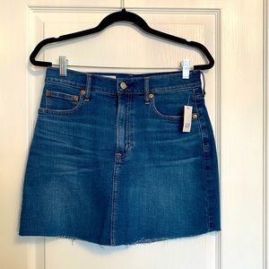 BNWT GAP Jean skirt